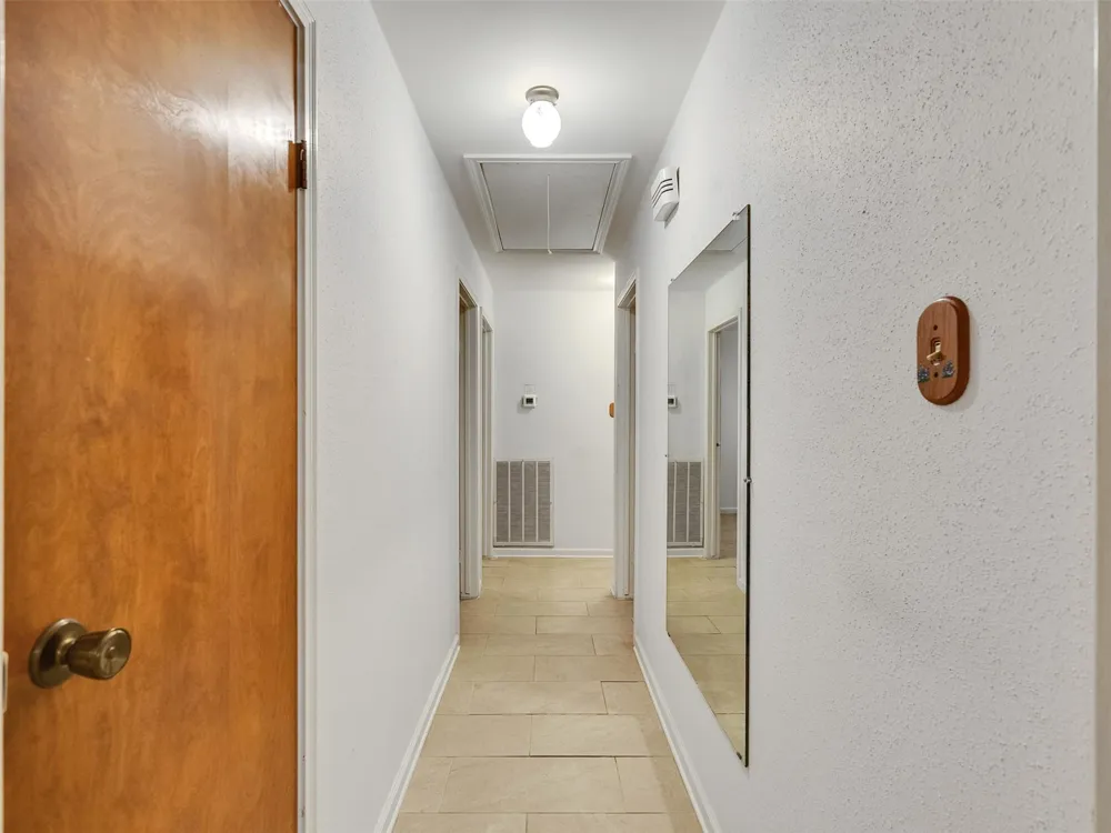 4002 Thistledown Drive Pasadena, TX 77504