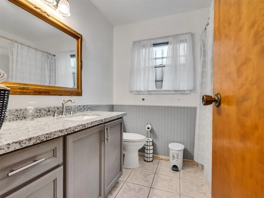 4002 Thistledown Drive Pasadena, TX 77504