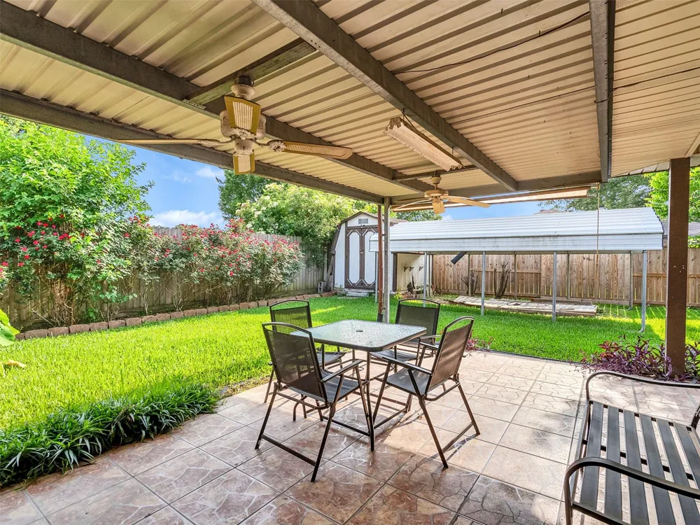 4002 Thistledown Drive Pasadena, TX 77504