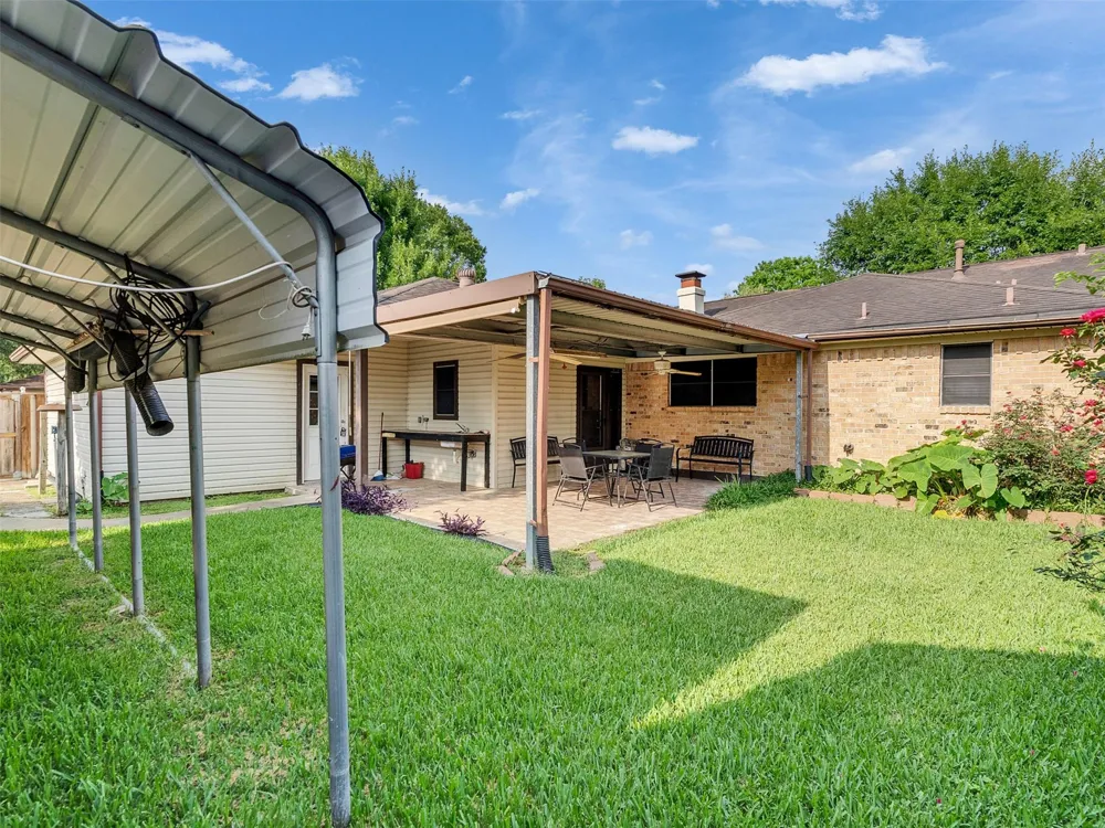 4002 Thistledown Drive Pasadena, TX 77504