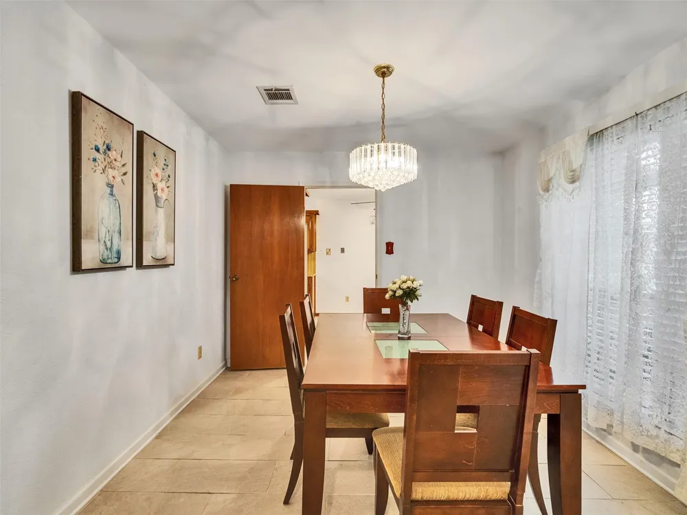 4002 Thistledown Drive Pasadena, TX 77504