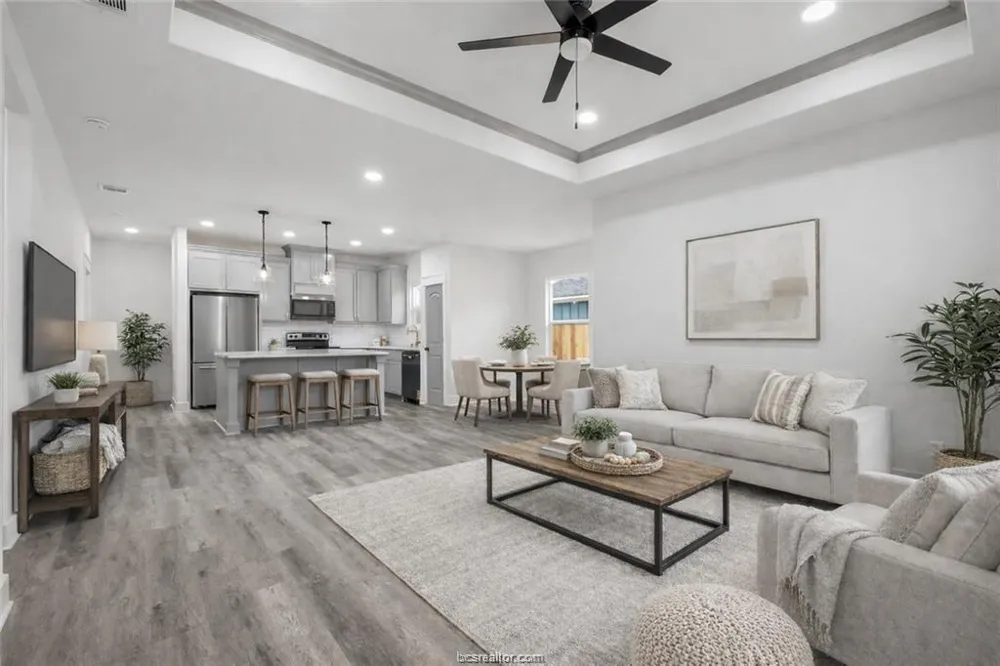 203 Lock Lane Bryan, TX 77803