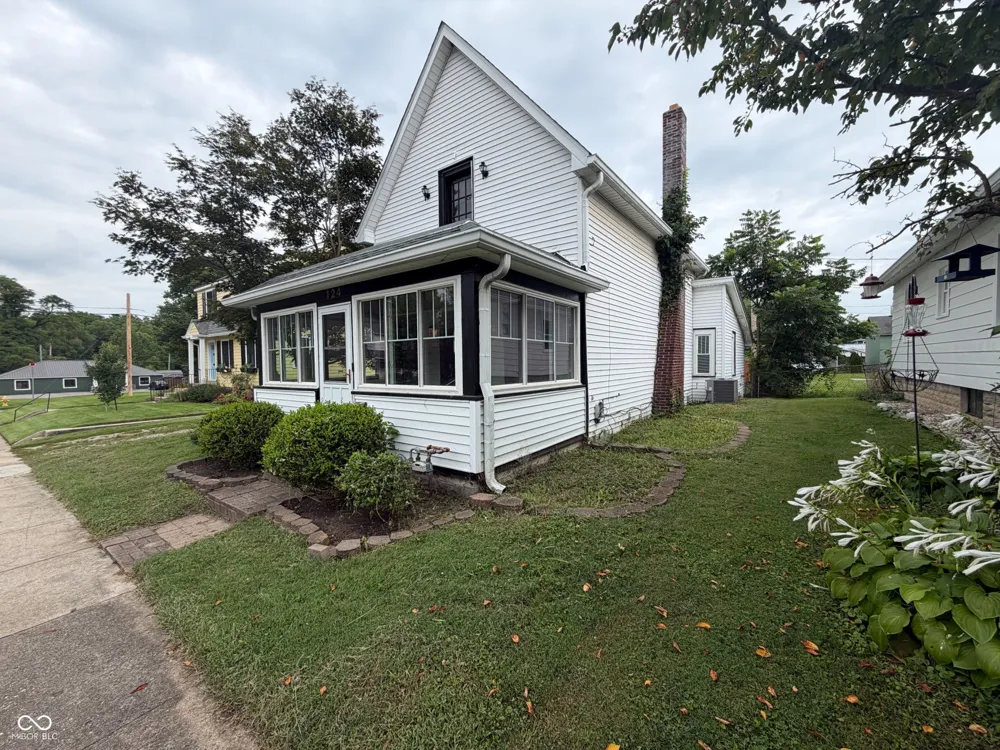 124 Main Street Pendleton, IN 46064