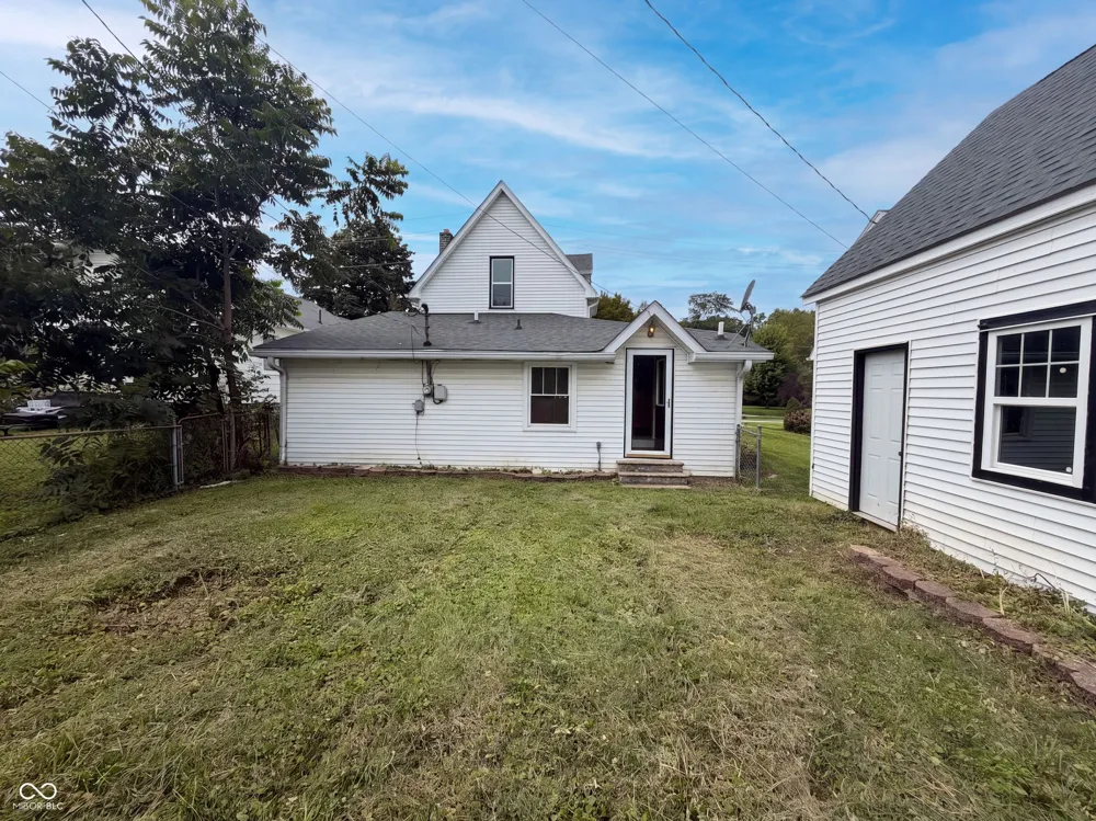124 Main Street Pendleton, IN 46064