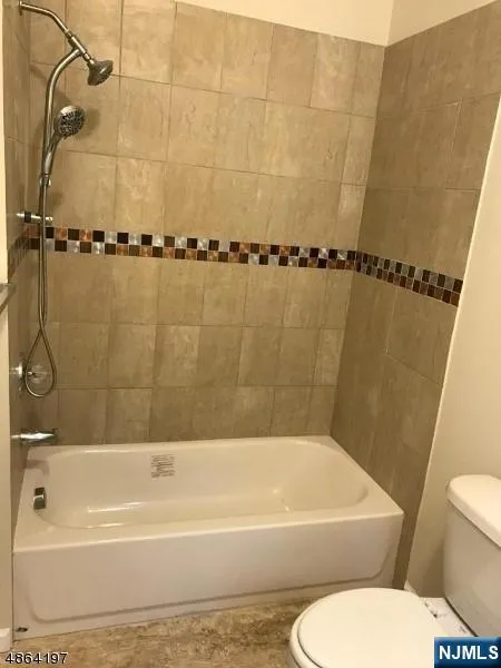 637-639 Parker 2 Newark, NJ 07104