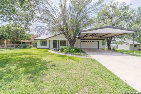 506 Magnolia
