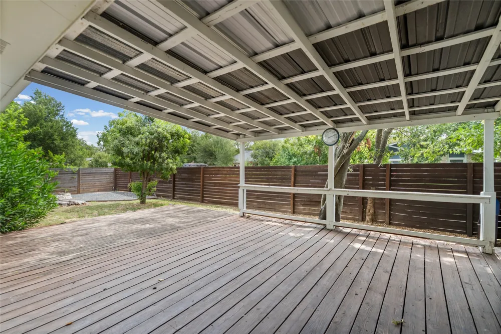 2400 Broken Oak Drive Austin, TX 78745