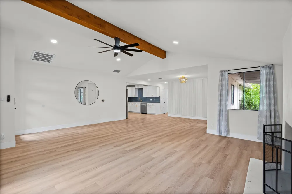 2400 Broken Oak Drive Austin, TX 78745