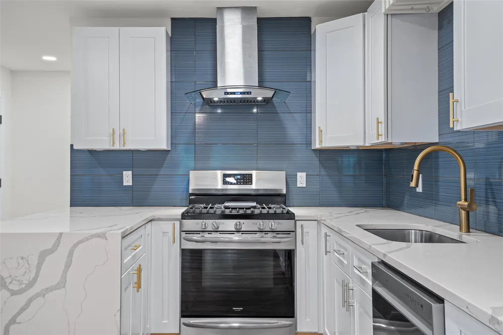 2400 Broken Oak Drive Austin, TX 78745
