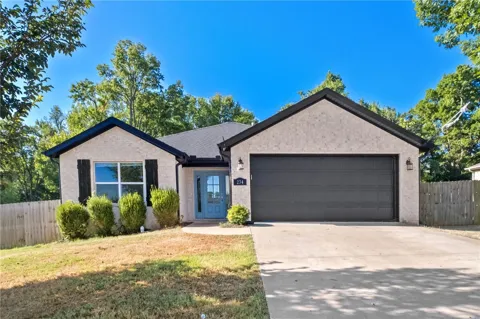 234 Alexandra Loop