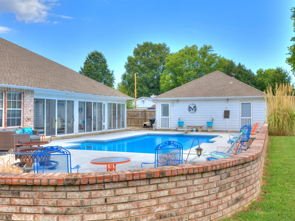 17533 S 321st EastAvenue Coweta, OK 74429