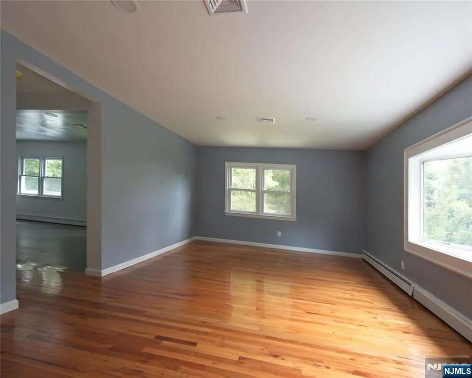 4 Rainbow Trail Vernon, NJ 07422