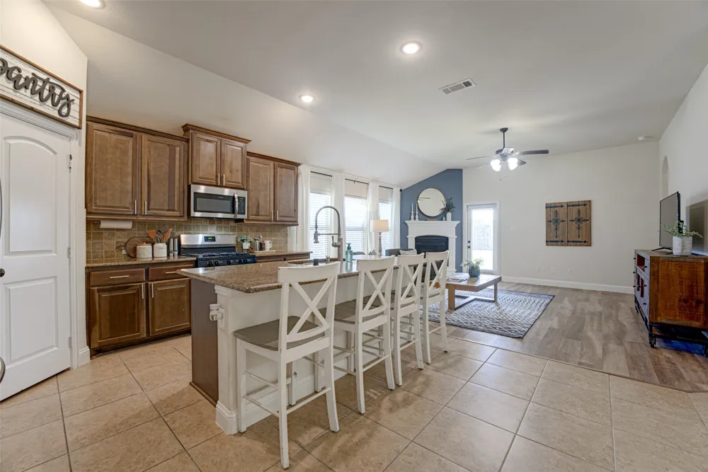 924 Mcgehee Court Fate, TX 75087