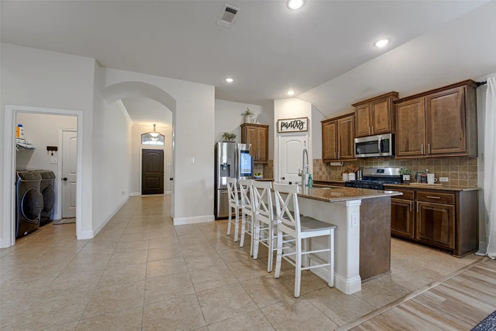 924 Mcgehee Court Fate, TX 75087