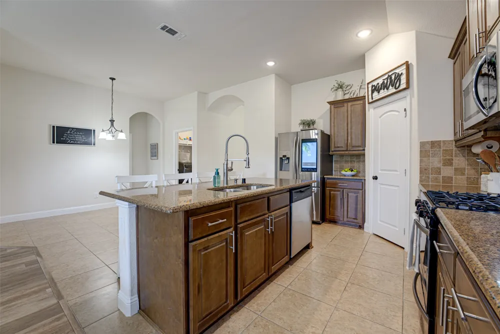 924 Mcgehee Court Fate, TX 75087