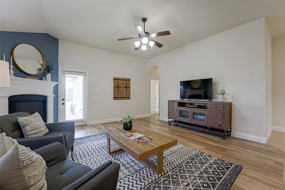 924 Mcgehee Court Fate, TX 75087