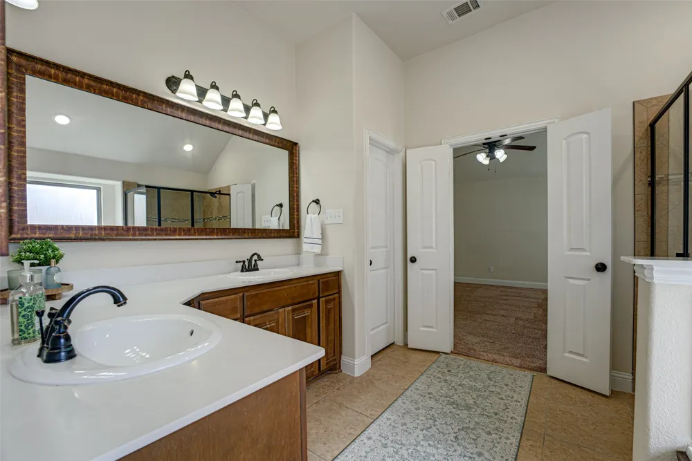 924 Mcgehee Court Fate, TX 75087
