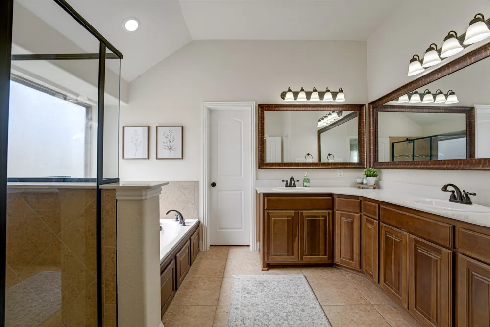 924 Mcgehee Court Fate, TX 75087