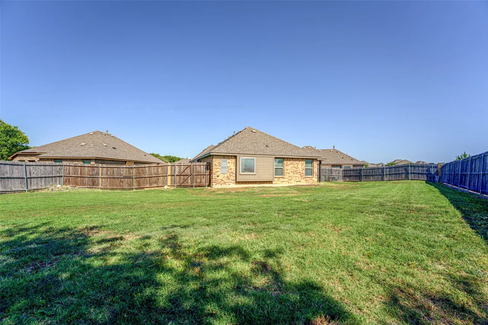 924 Mcgehee Court Fate, TX 75087
