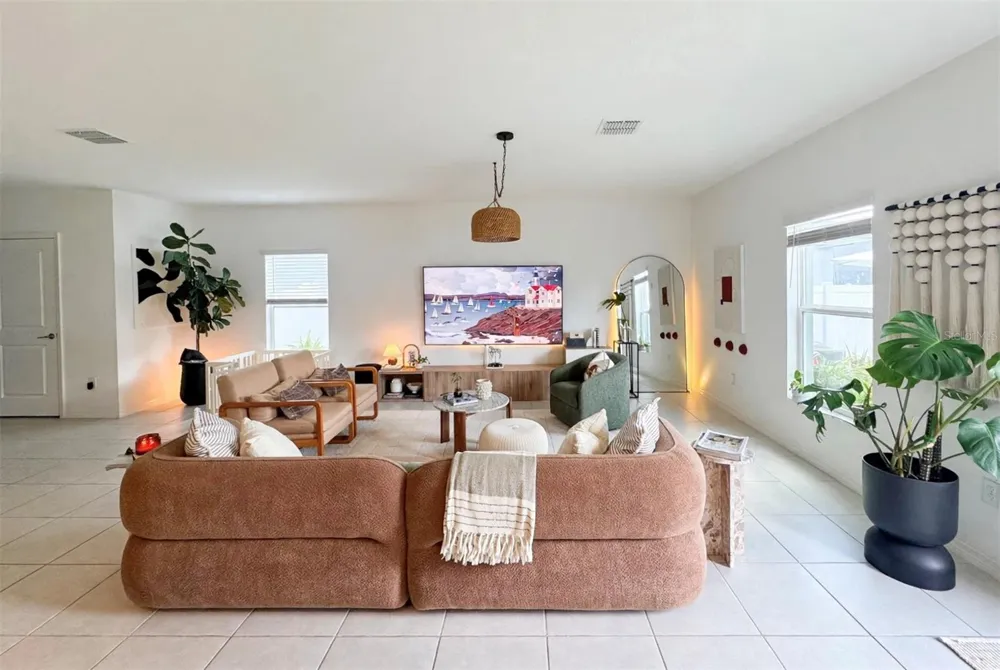 6470 BACK FORTY LOOP Zephyrhills, FL 33541