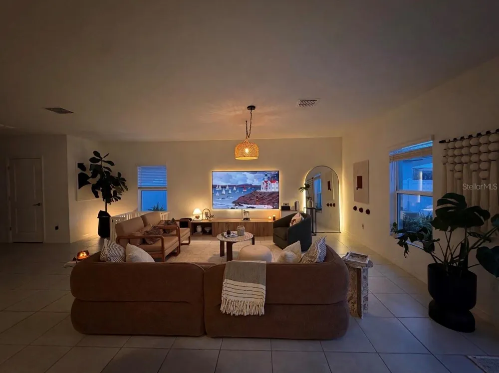 6470 BACK FORTY LOOP Zephyrhills, FL 33541