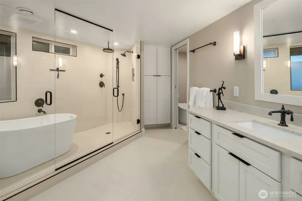 4511 Lake Washington Blvd. NE #2 Kirkland, WA 98033