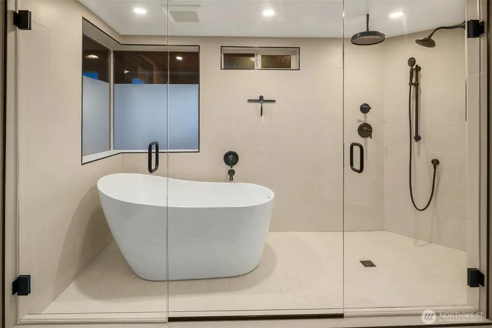 4511 Lake Washington Blvd. NE #2 Kirkland, WA 98033