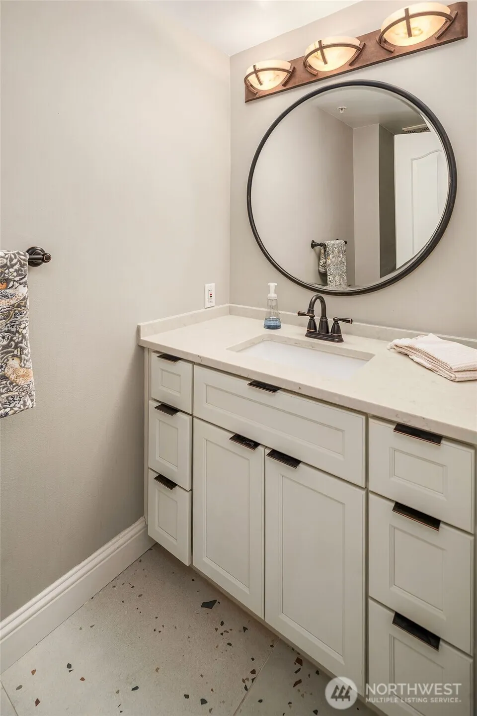 4511 Lake Washington Blvd. NE #2 Kirkland, WA 98033
