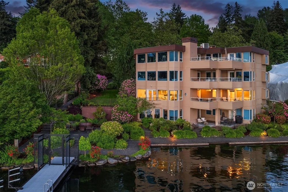 4511 Lake Washington Blvd. NE #2 Kirkland, WA 98033