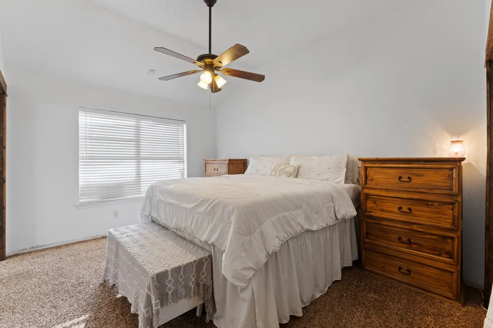 1060 Parkhill Avenue Saginaw, TX 76179