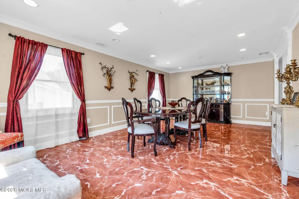 101 Oxford Lane Aberdeen, NJ 07747