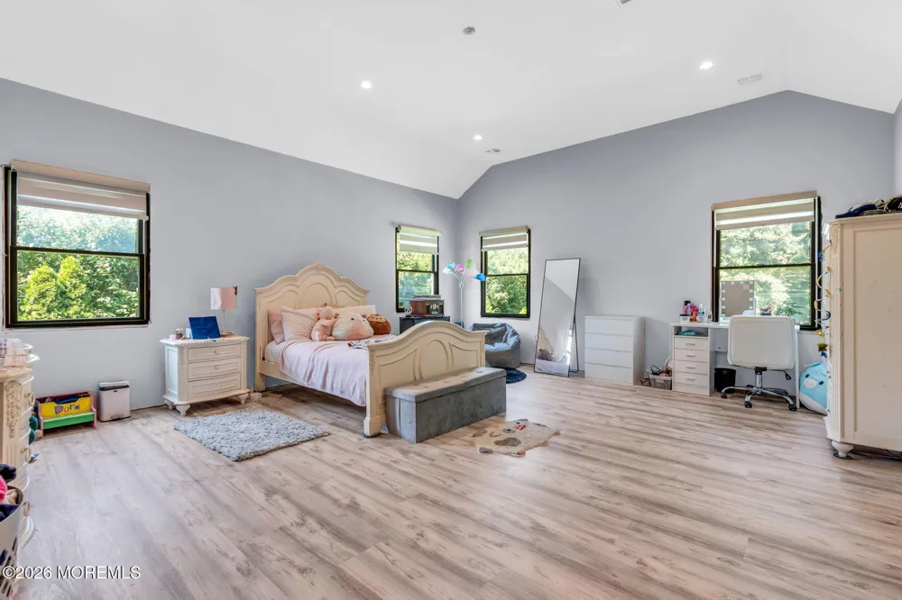 101 Oxford Lane Aberdeen, NJ 07747