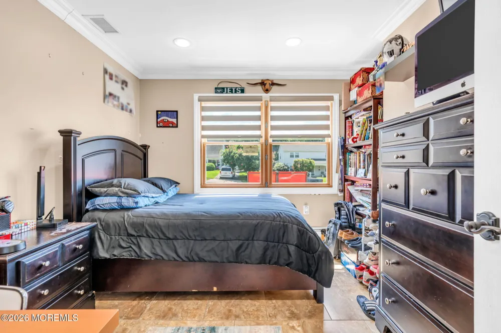 101 Oxford Lane Aberdeen, NJ 07747