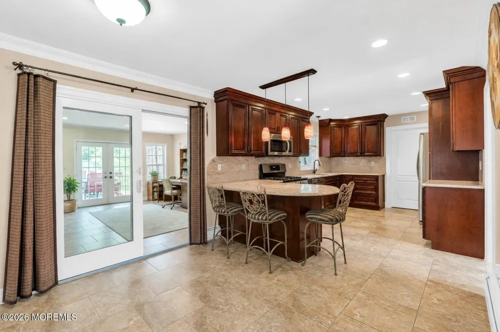 101 Oxford Lane Aberdeen, NJ 07747