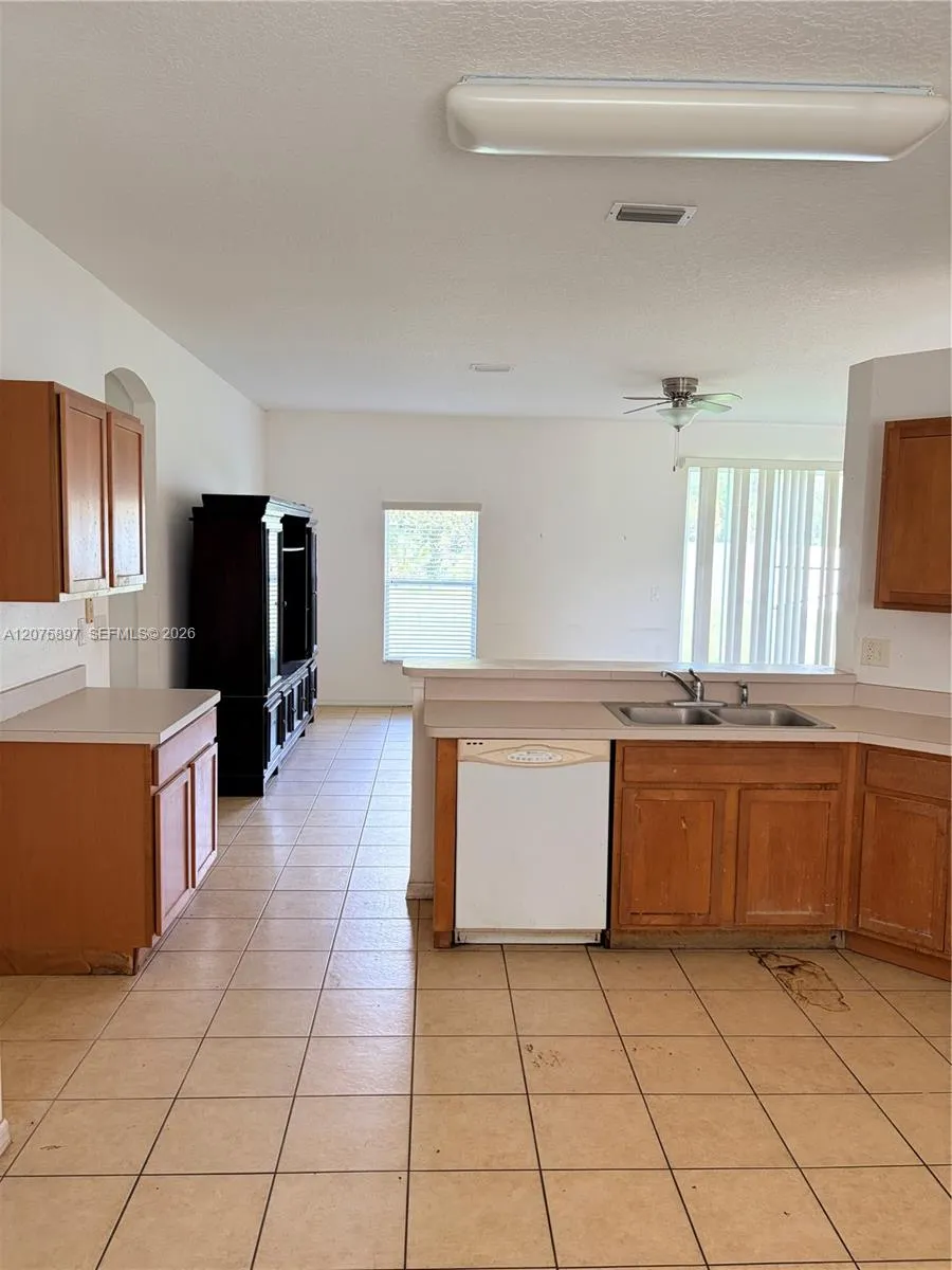 79 WHEATFIELD DR Palm Coast, FL 32164