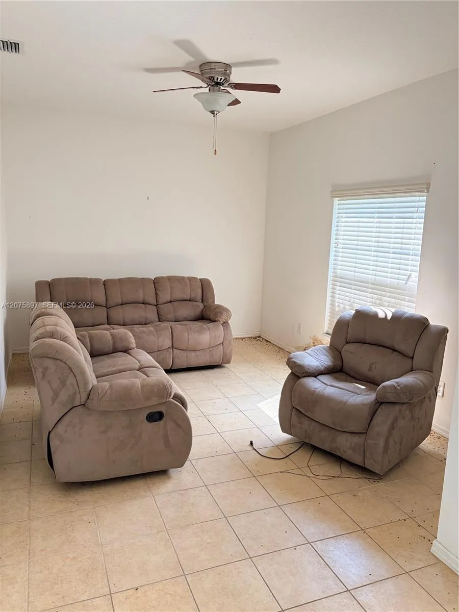 79 WHEATFIELD DR Palm Coast, FL 32164