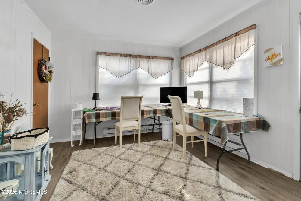 22 Brakenbury Court Toms River, NJ 08757