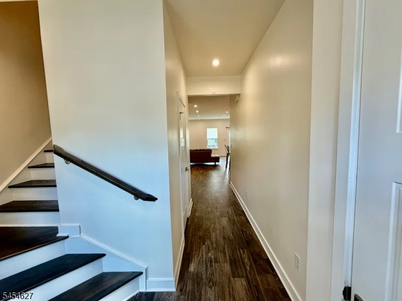 17 Sierra Pl Sparta, NJ 07871