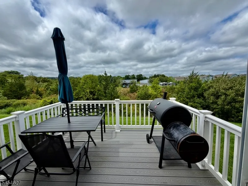 17 Sierra Pl Sparta, NJ 07871