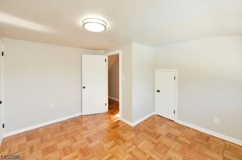 186 Palmer Ter Wood-Ridge, NJ 07075