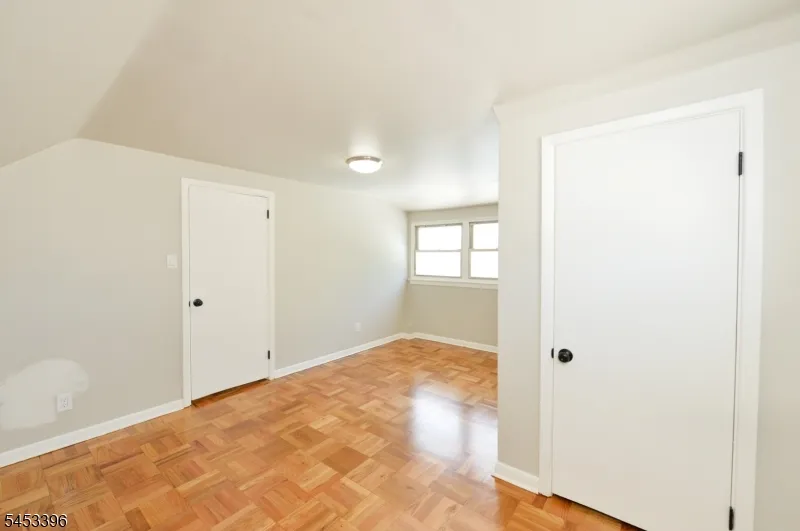 186 Palmer Ter Wood-Ridge, NJ 07075