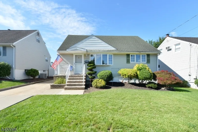 186 Palmer Ter Wood-Ridge, NJ 07075