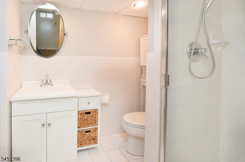 186 Palmer Ter Wood-Ridge, NJ 07075