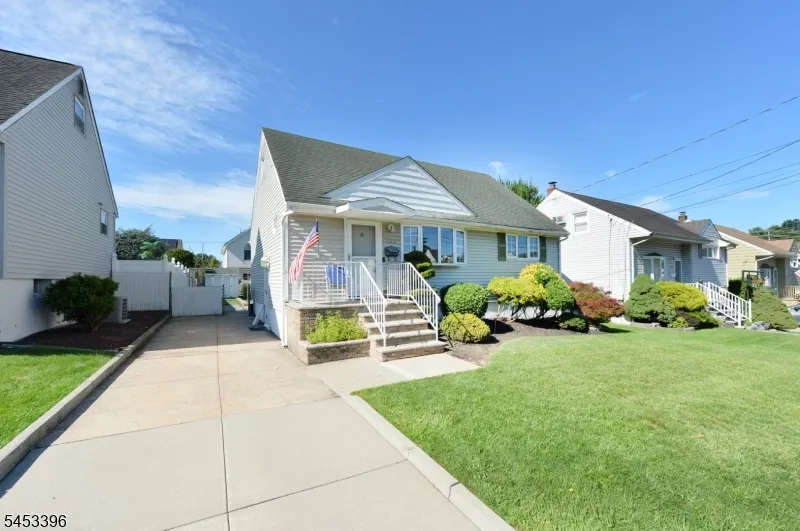 186 Palmer Ter Wood-Ridge, NJ 07075