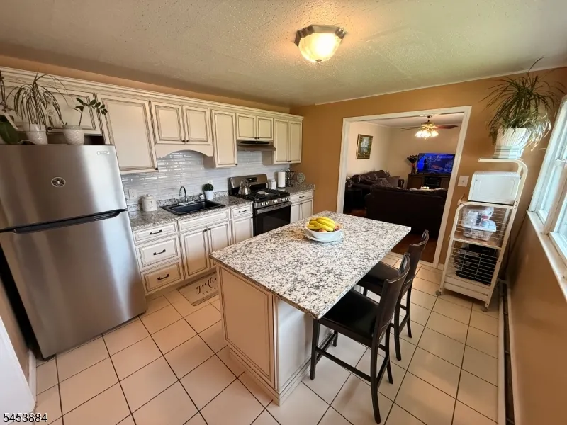 2116 Pleasant Pkwy Union, NJ 07083