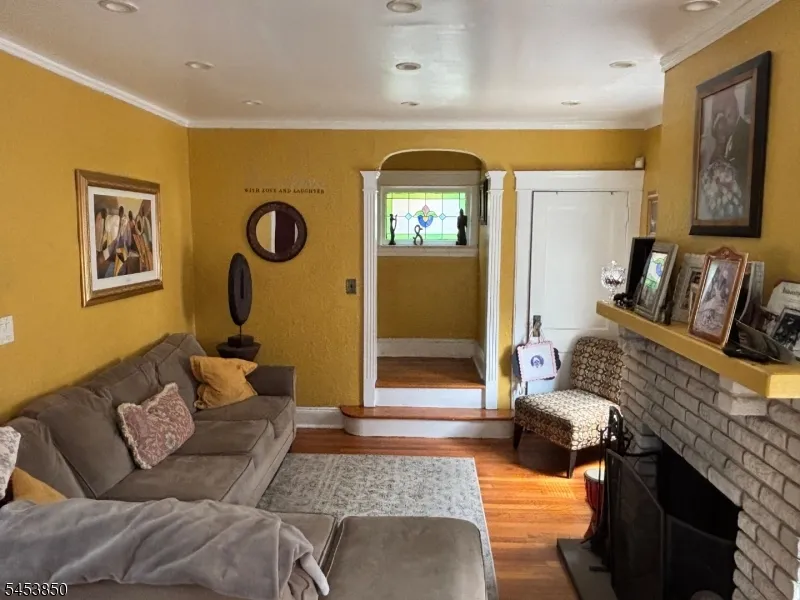 68 Peachtree Rd Maplewood, NJ 07040