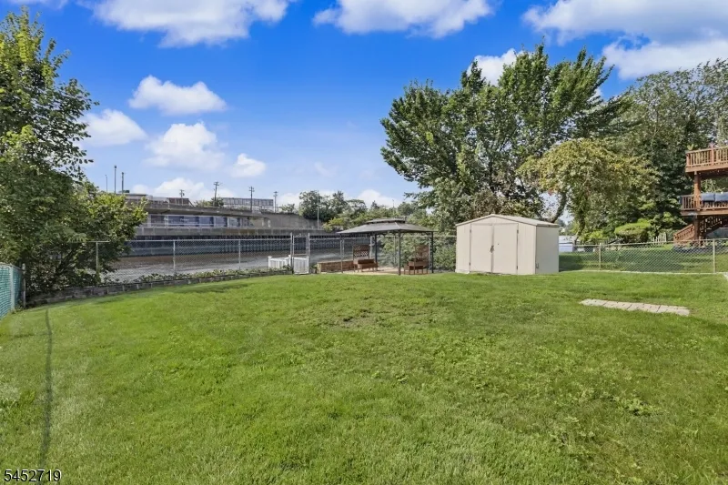378 Riverside Ave Rutherford, NJ 07070