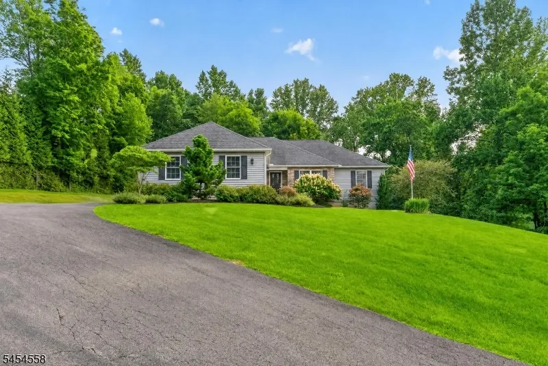 309 Turkey Top Rd Lebanon, NJ 07865