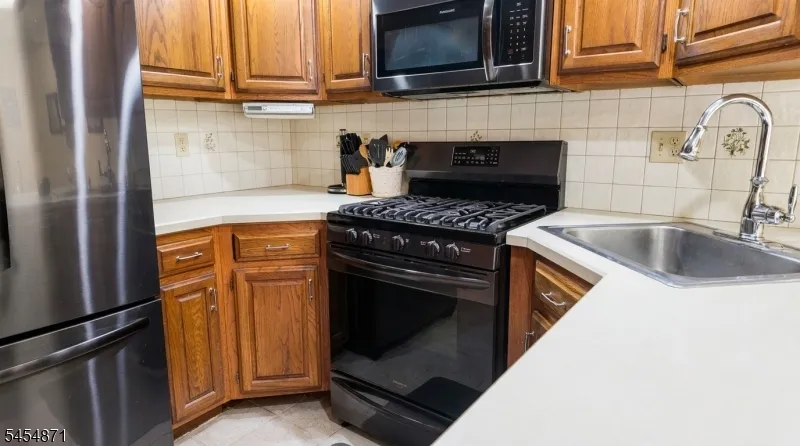 45 Brook St Springfield, NJ 07081