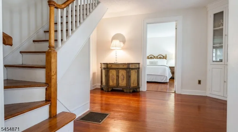 45 Brook St Springfield, NJ 07081